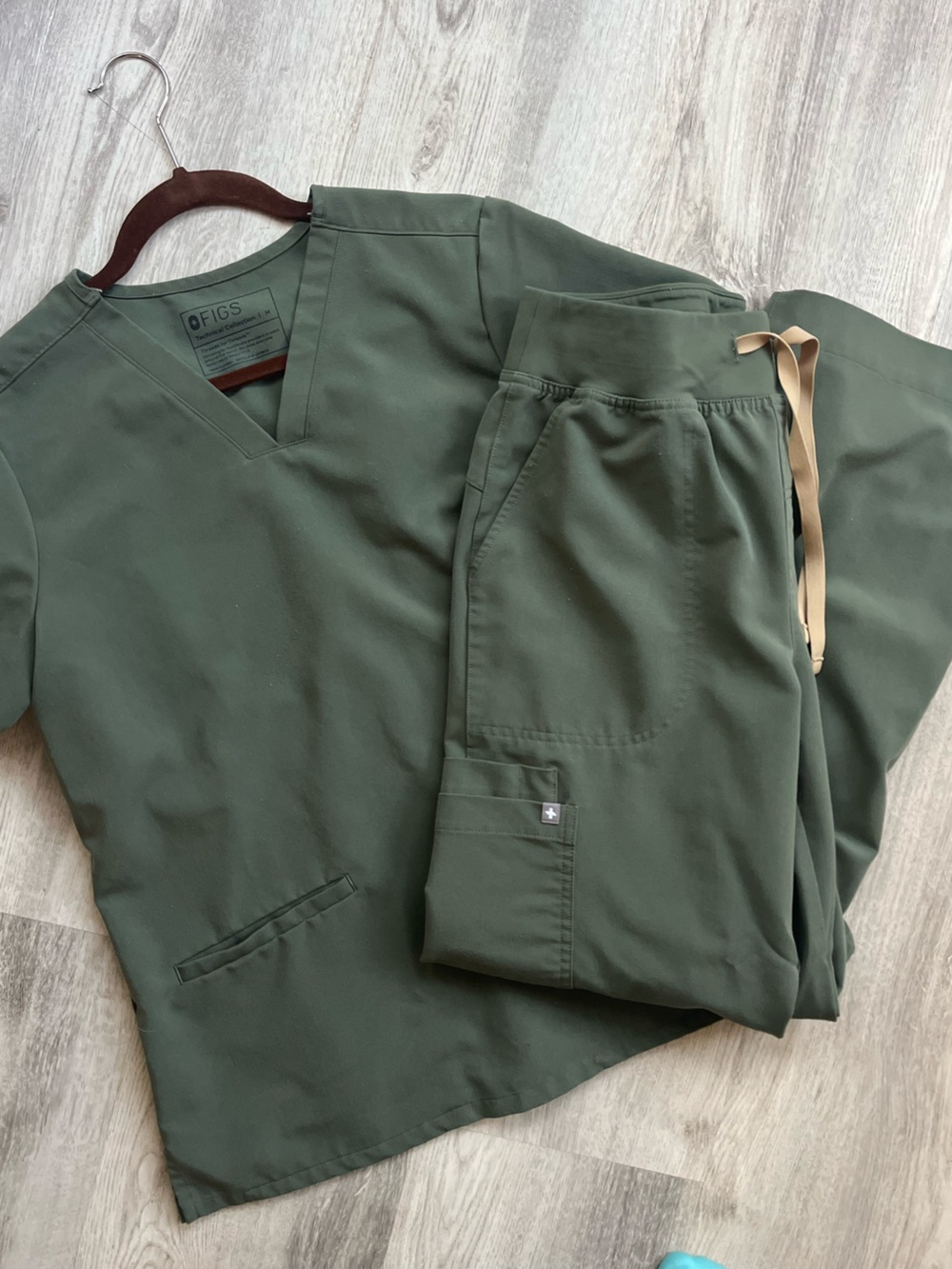 FIGS Women's Olive Green Scrub Set with Tan Drawstring